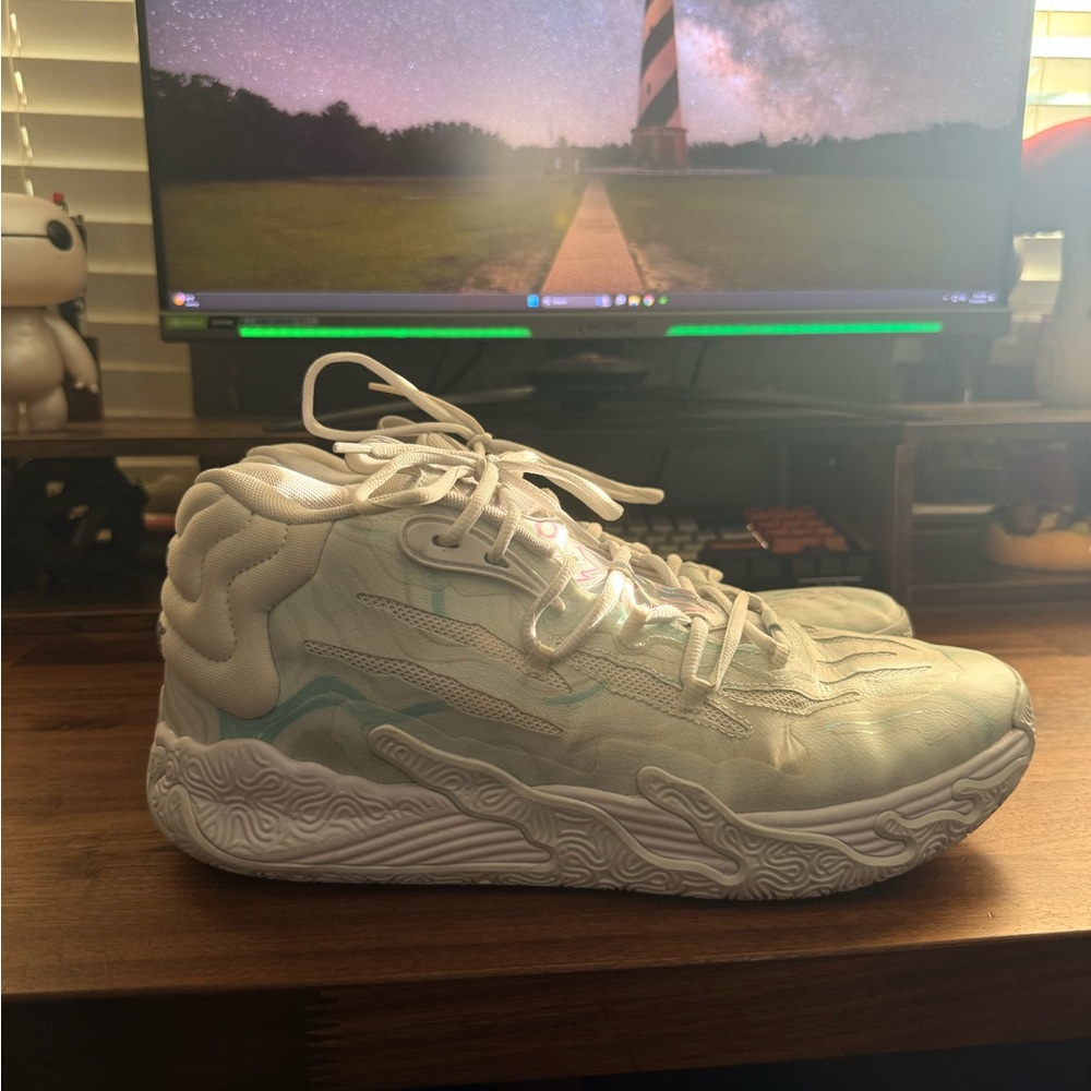 Lámelo ball basketball shoes
